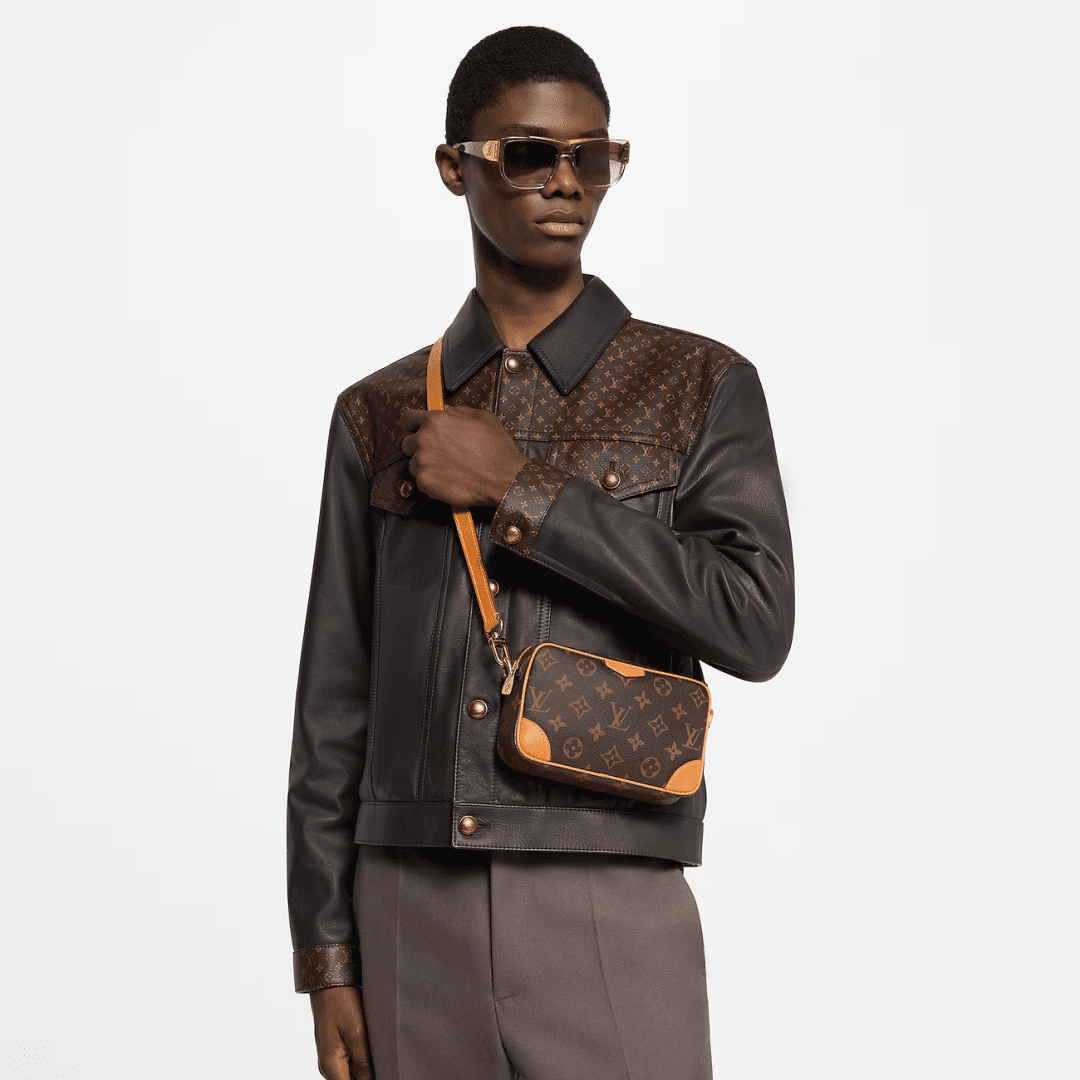 Louis Vuitton M14058 Trocadéro Wearable Wallet
