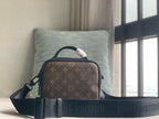 Louis Vuitton M46973 Quest Messenger