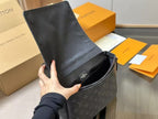 Louis Vuitton DISTRICT Small Messenger Bag M46255
