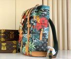 Louis Vuitton M24996 Christopher MM