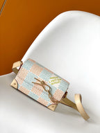 Louis Vuitton N40674 Steamer Wearable Wallet