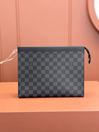 Louis Vuitton N41696 Pochette Voyage MM