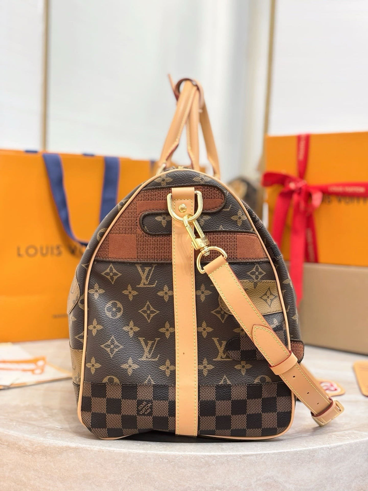 Louis Vuitton M26119 Keepall Bandoulière 50