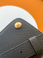 Louis Vuitton M25404 Capucines BB