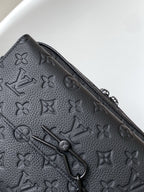 Louis Vuitton M23742 Steamer Messenger