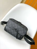 Louis Vuitton M46795 Steamer Messenger