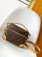 Louis Vuitton M14016 Nil