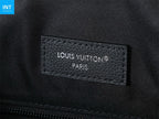 Louis Vuitton M14952 Christopher MM