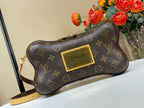 Louis Vuitton M12615 Bone Wearable Wallet
