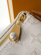 Louis Vuitton M15076 Keepall Bandoulière 25