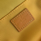 Louis Vuitton M12694 Montsouris Messenger
