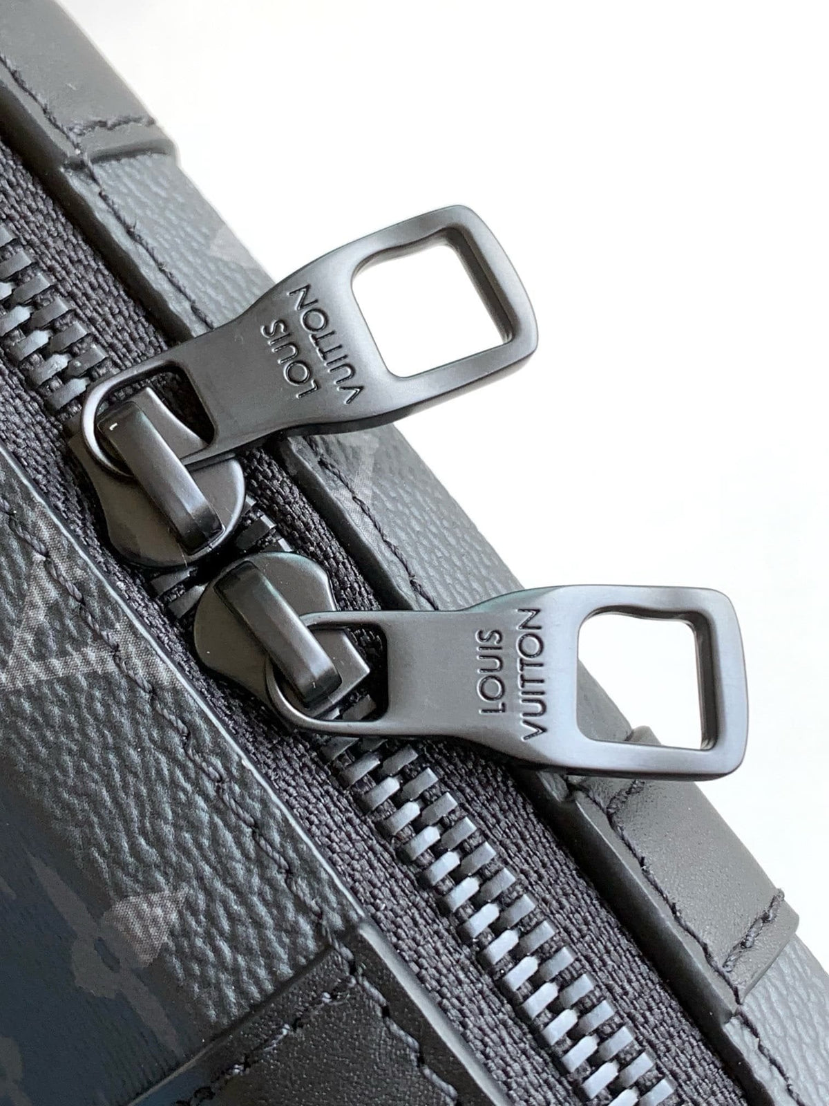 Louis Vuitton M69838 Soft Trunk Wallet