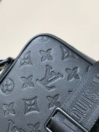 Louis Vuitton M12516 Getaway Messenger
