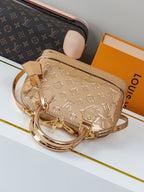 Louis Vuitton M27037 Alma BB