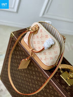 Louis Vuitton M27525 Alma BB