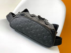 Louis Vuitton M20899 Christopher PM