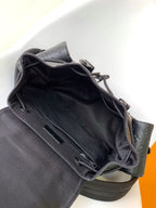 Louis Vuitton M20899 Christopher PM