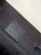 Louis Vuitton M20899 Christopher PM