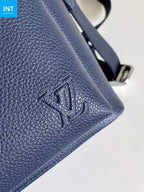 Louis Vuitton M26022 Discovery Work Backpack