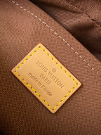 Louis Vuitton M14058 Trocadéro Wearable Wallet