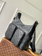 Louis Vuitton M14778 Hobo Cargo