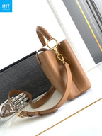 Louis Vuitton M25089 Capucines BB