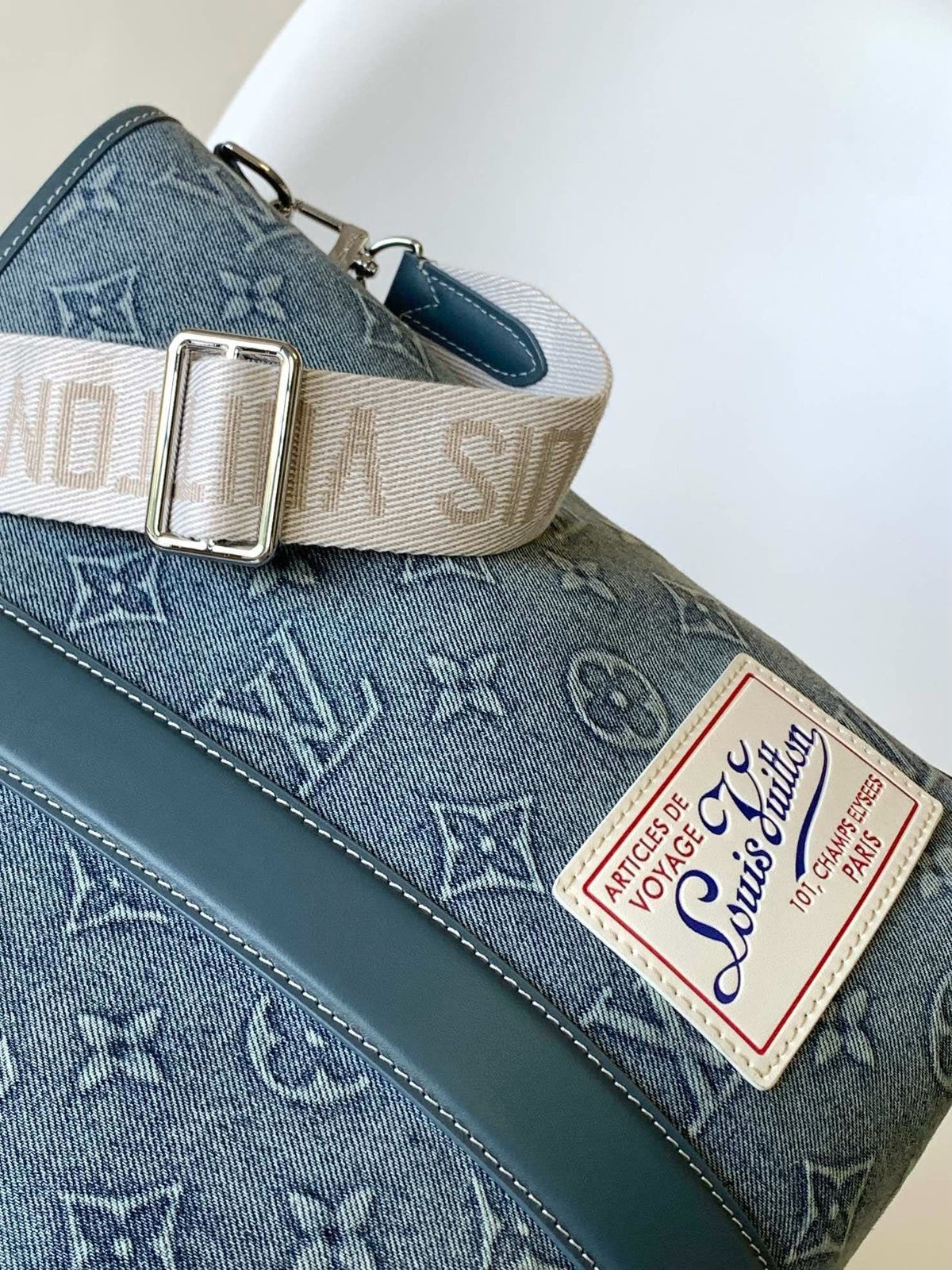 Louis Vuitton M22537 Weekend Tote NM