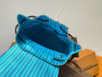 Louis Vuitton M12729 Christopher MM