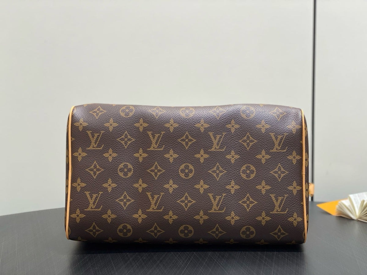 Louis Vuitton M15107 Speedy Soft 30 Lucky