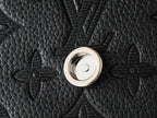 Louis Vuitton M12636 Pulse Wearable Wallet