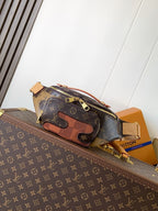 Louis Vuitton M15271 Rush Bumbag