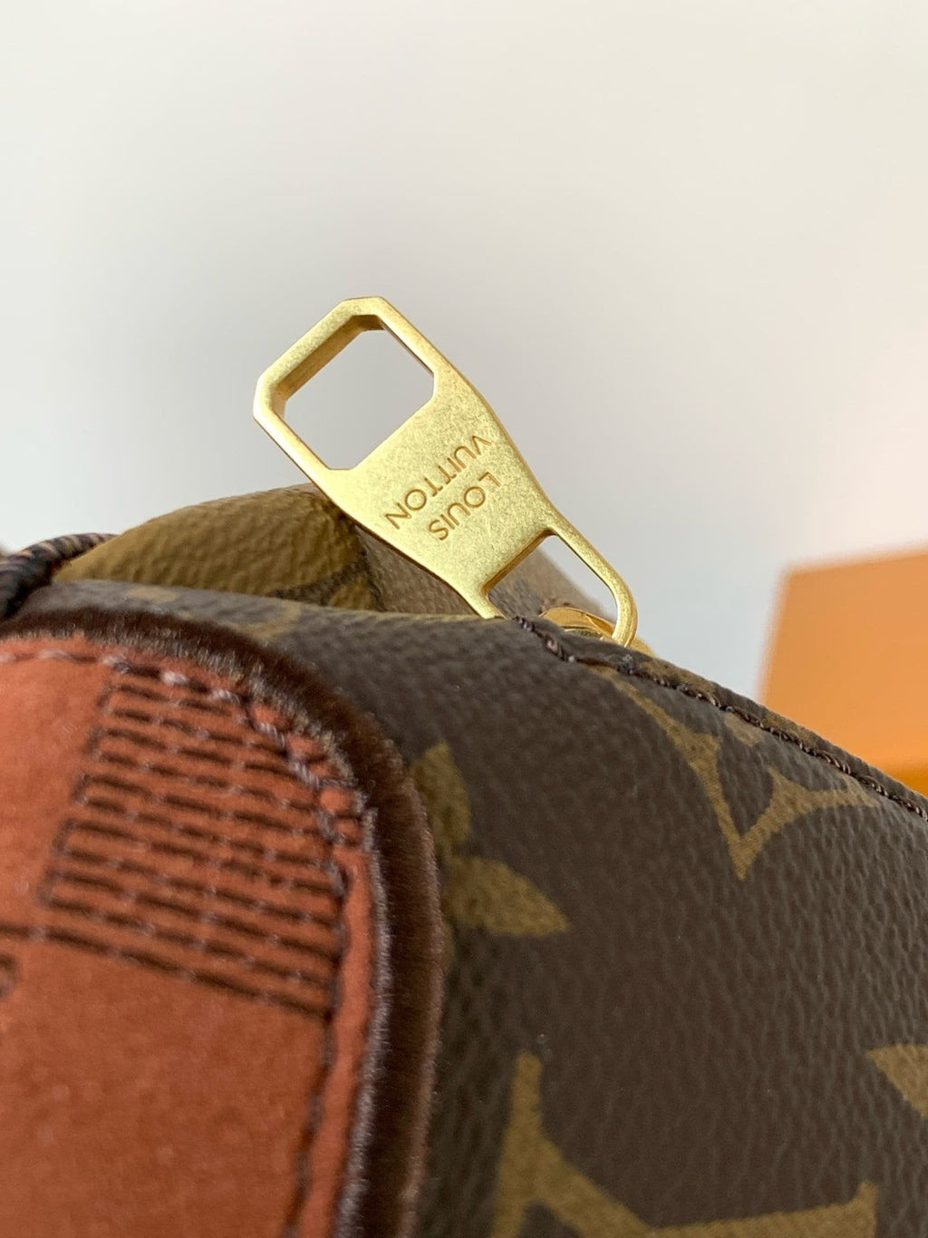 Louis Vuitton M15271 Rush Bumbag