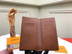 Louis Vuitton M66540 Wallet