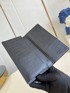 Louis Vuitton M69980 Brazza Wallet