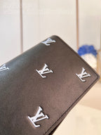 Louis Vuitton M83190 Brazza Wallet