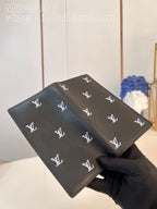 Louis Vuitton M83190 Brazza Wallet