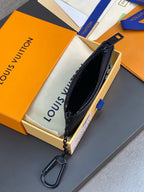 Louis Vuitton M81031 Key Pouch