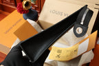 Louis Vuitton M30450 Pochette Voyage