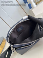 Louis Vuitton M11657 Avenue Messenger
