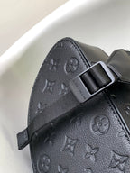 Louis Vuitton M55699 Christopher MM