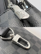 Louis Vuitton N45303 Avenue Slingbag NM