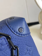 Louis Vuitton M11522 Steamer Wearable Geldbörse