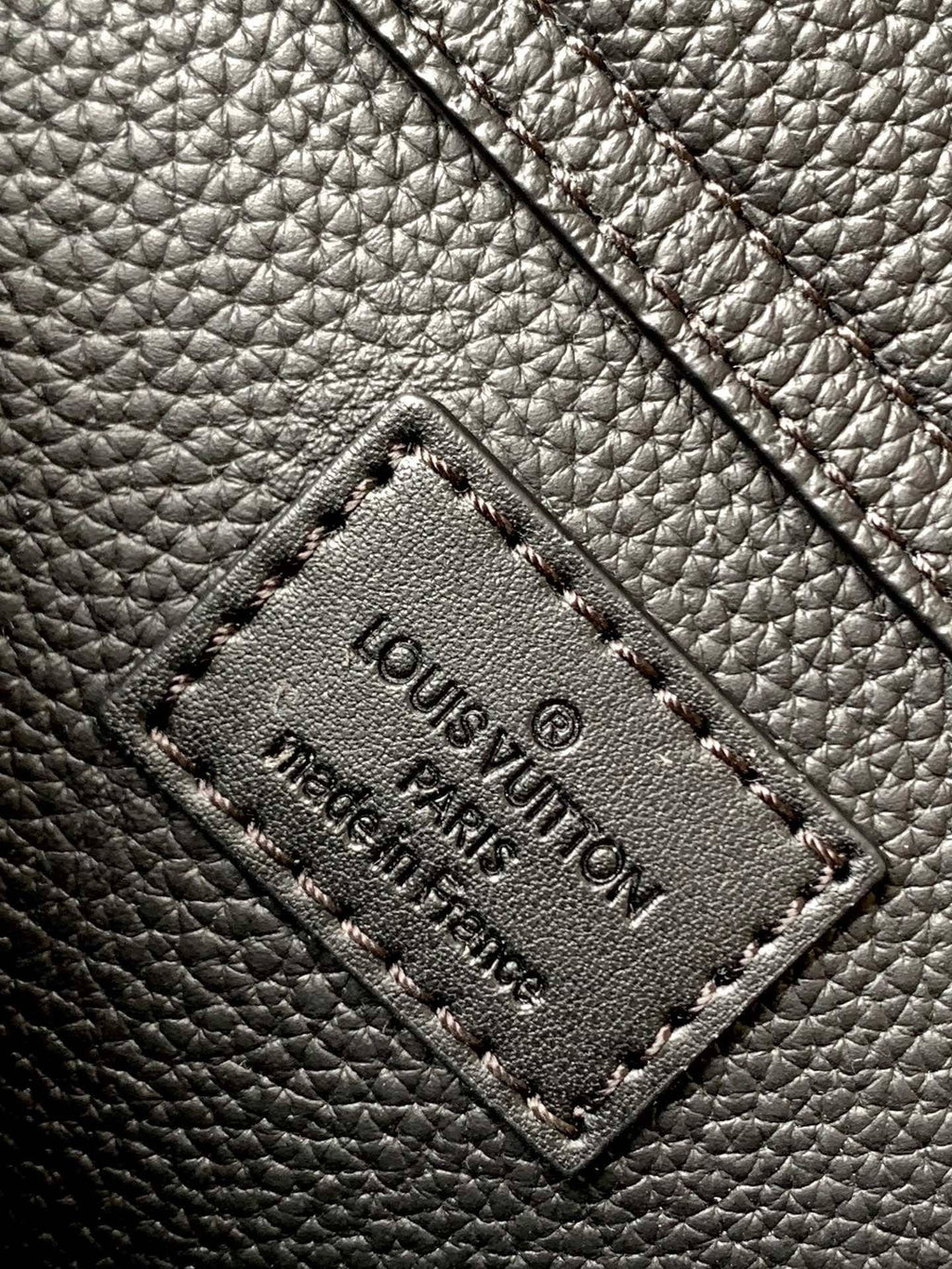 Louis Vuitton M57081 TAKEOFF Shoulder Bag