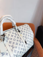 Louis Vuitton M24954 Keepall Bandoulière 50