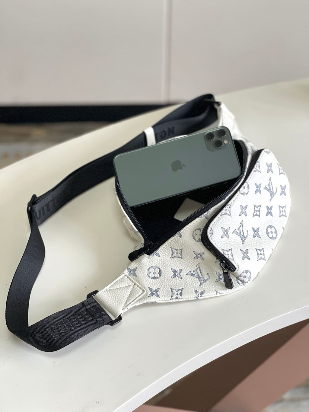 Louis Vuitton M25227 Rush Bumbag