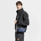 Louis Vuitton M26826 Trocadéro Wearable Wallet