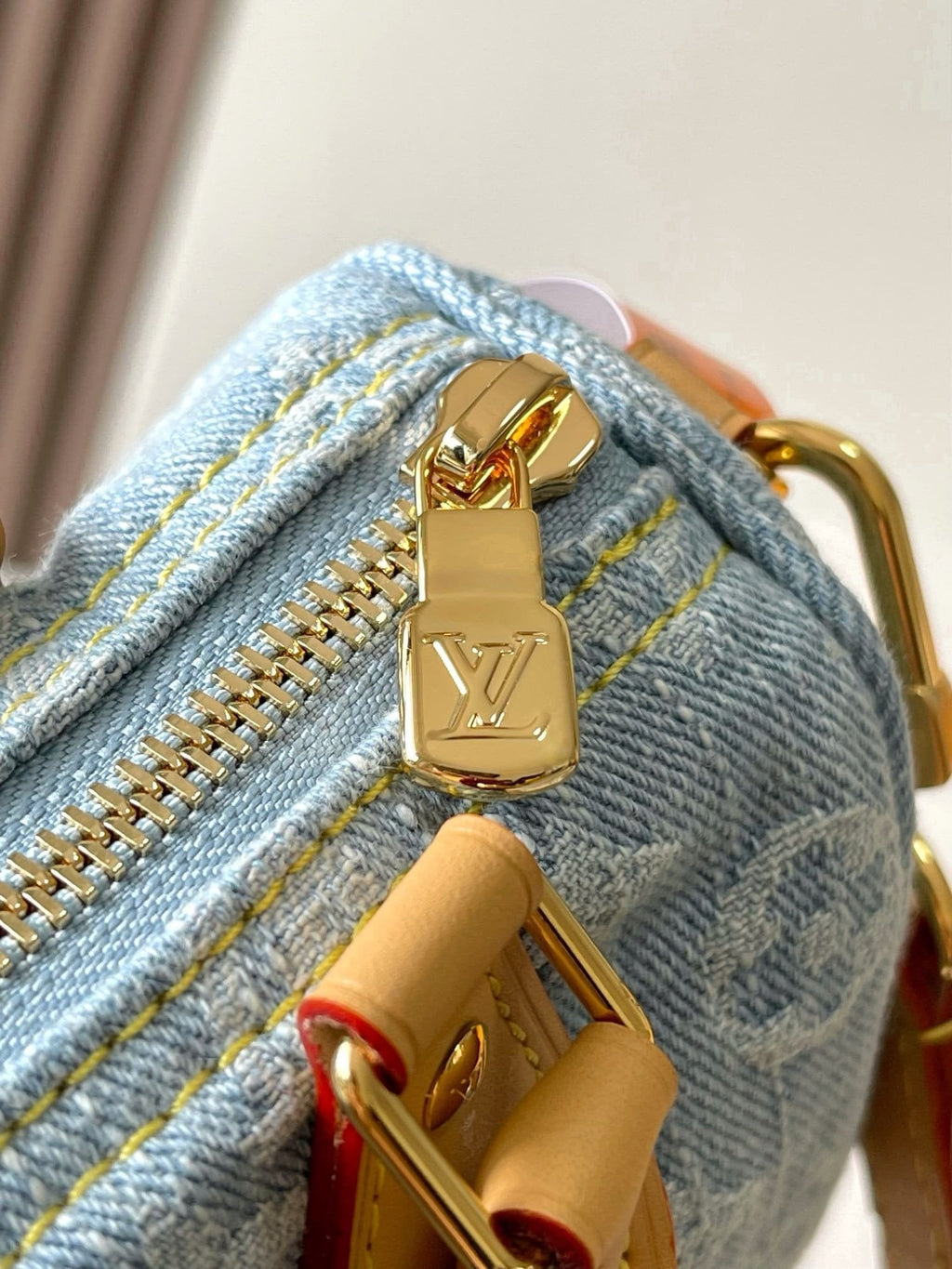 Louis Vuitton M11212 Nano Speedy