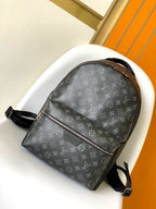 Louis Vuitton M22558 Discovery Backpack PM