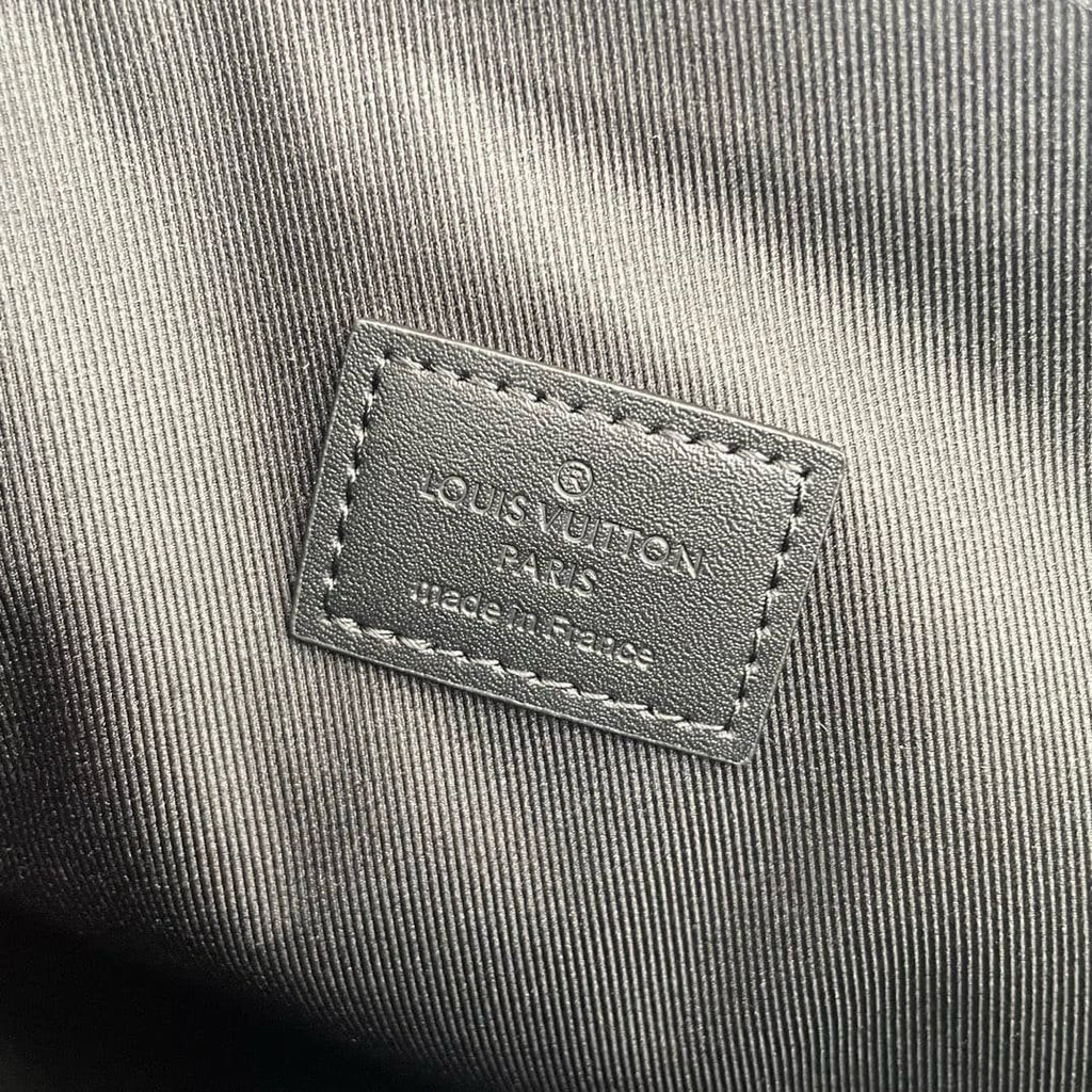 Louis Vuitton M69837 TAKEOFF Clutch