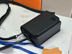 Louis Vuitton M82085 Fastline Wearable Wallet